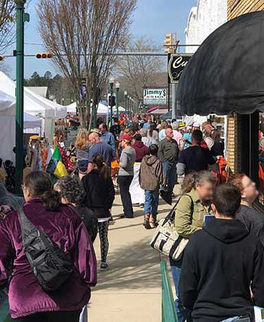 Blooming Arts Festival sidewalk sales